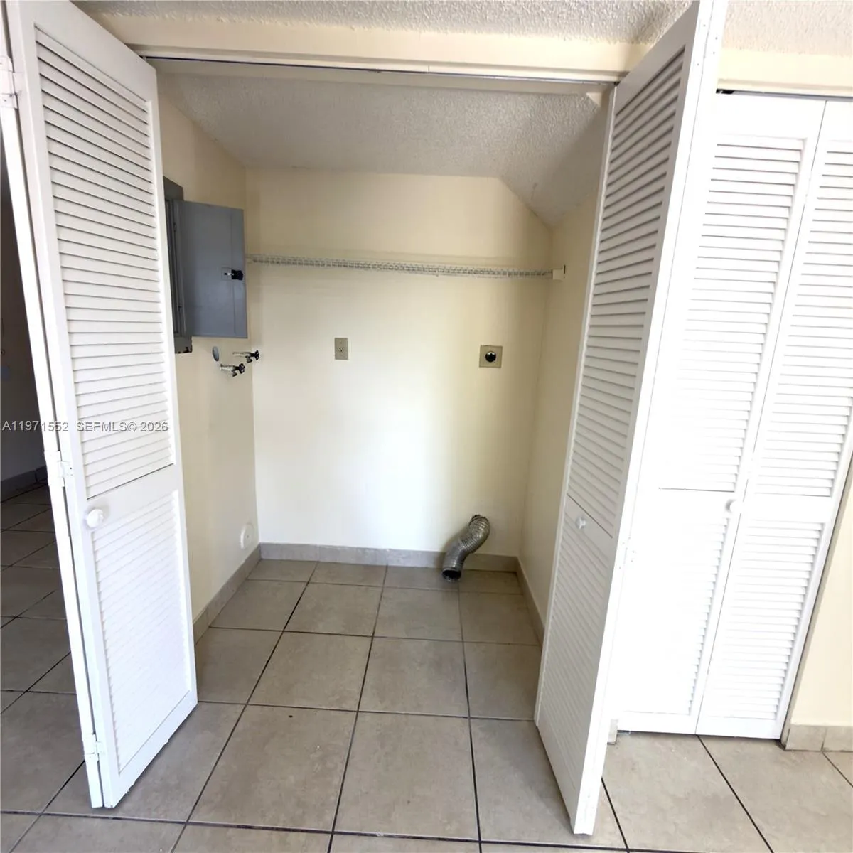 451 Ne 136th St Iii314, North Miami, Florida 33161, North Miami, Florida 33161, 3 Bedrooms Bedrooms, ,2 BathroomsBathrooms,Residential Lease,For Rent,451 Ne 136th St Iii314, North Miami, Florida 33161,A11971552