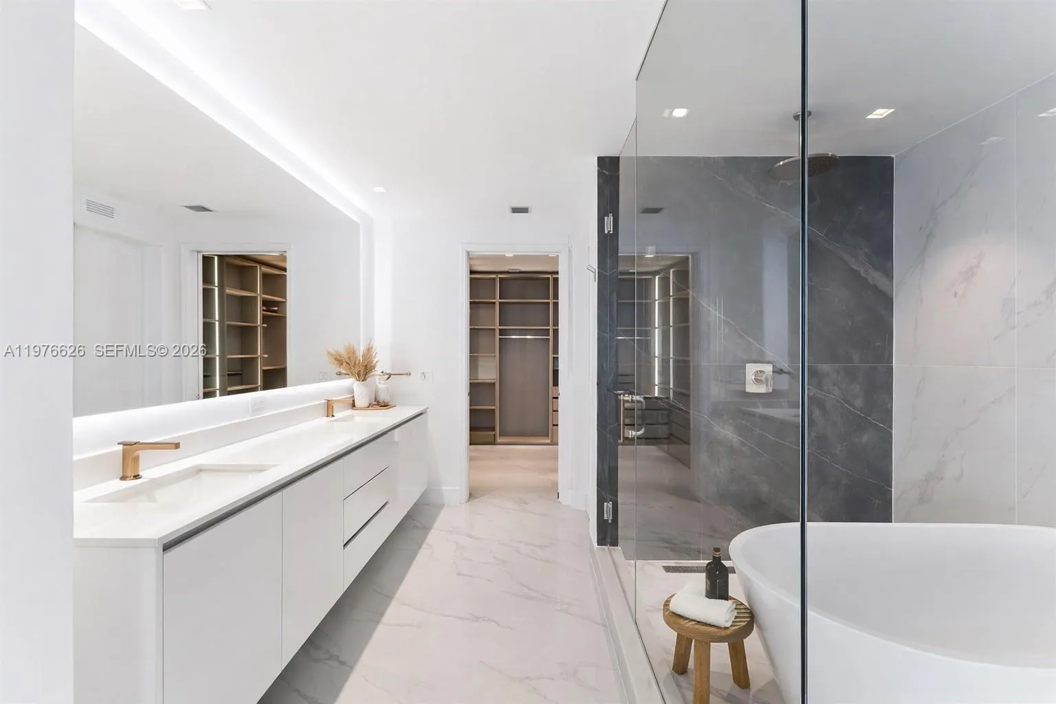 700 Ne 24th St 5401, Miami, Florida 33137, Miami, Florida 33137, 5 Bedrooms Bedrooms, ,5 BathroomsBathrooms,Residential Lease,For Rent,700 Ne 24th St 5401, Miami, Florida 33137,A11976626
