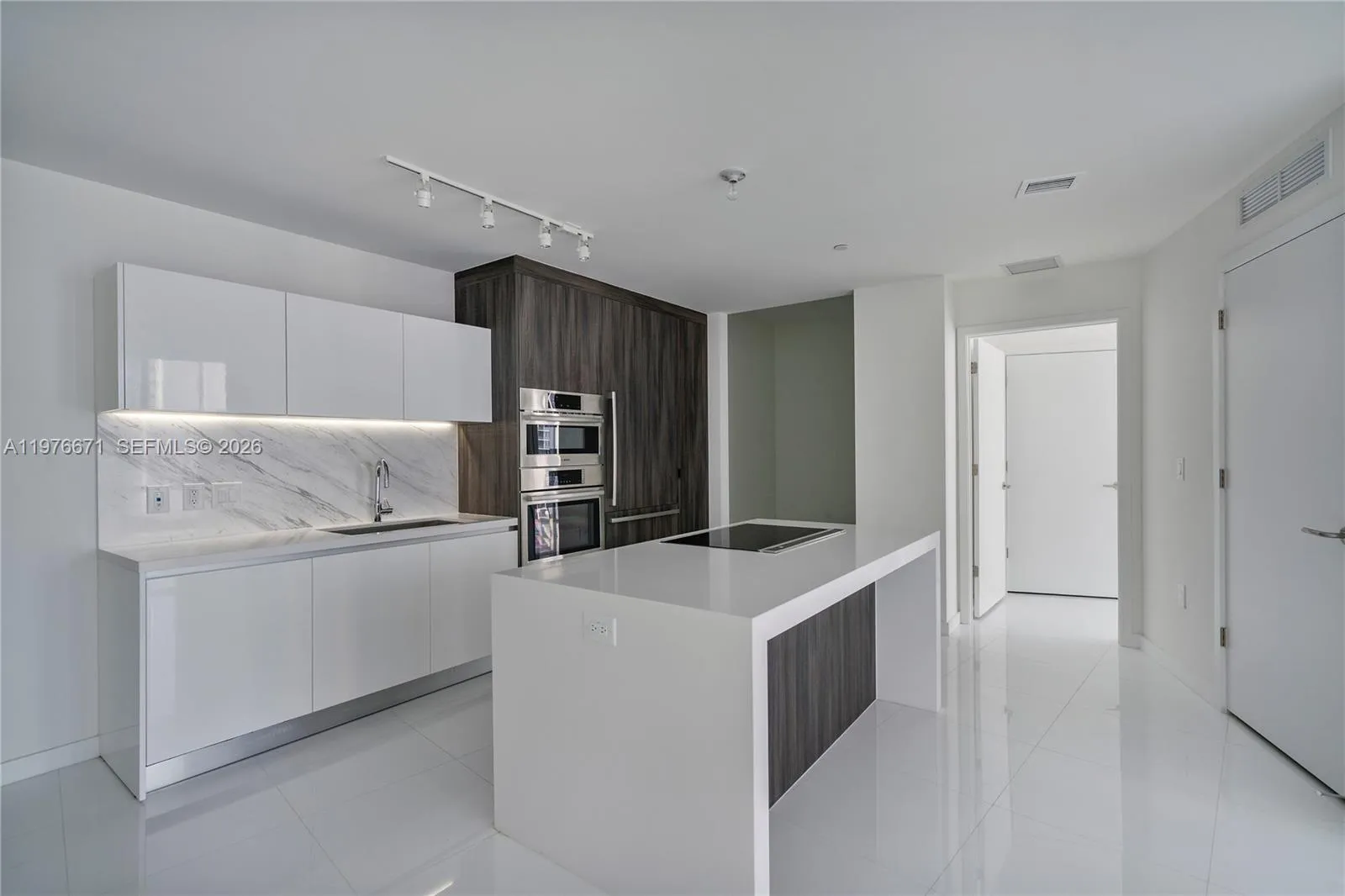 851 Ne 1st Ave 3203, Miami, Florida 33132, Miami, Florida 33132, 2 Bedrooms Bedrooms, ,3 BathroomsBathrooms,Residential Lease,For Rent,851 Ne 1st Ave 3203, Miami, Florida 33132,A11976671