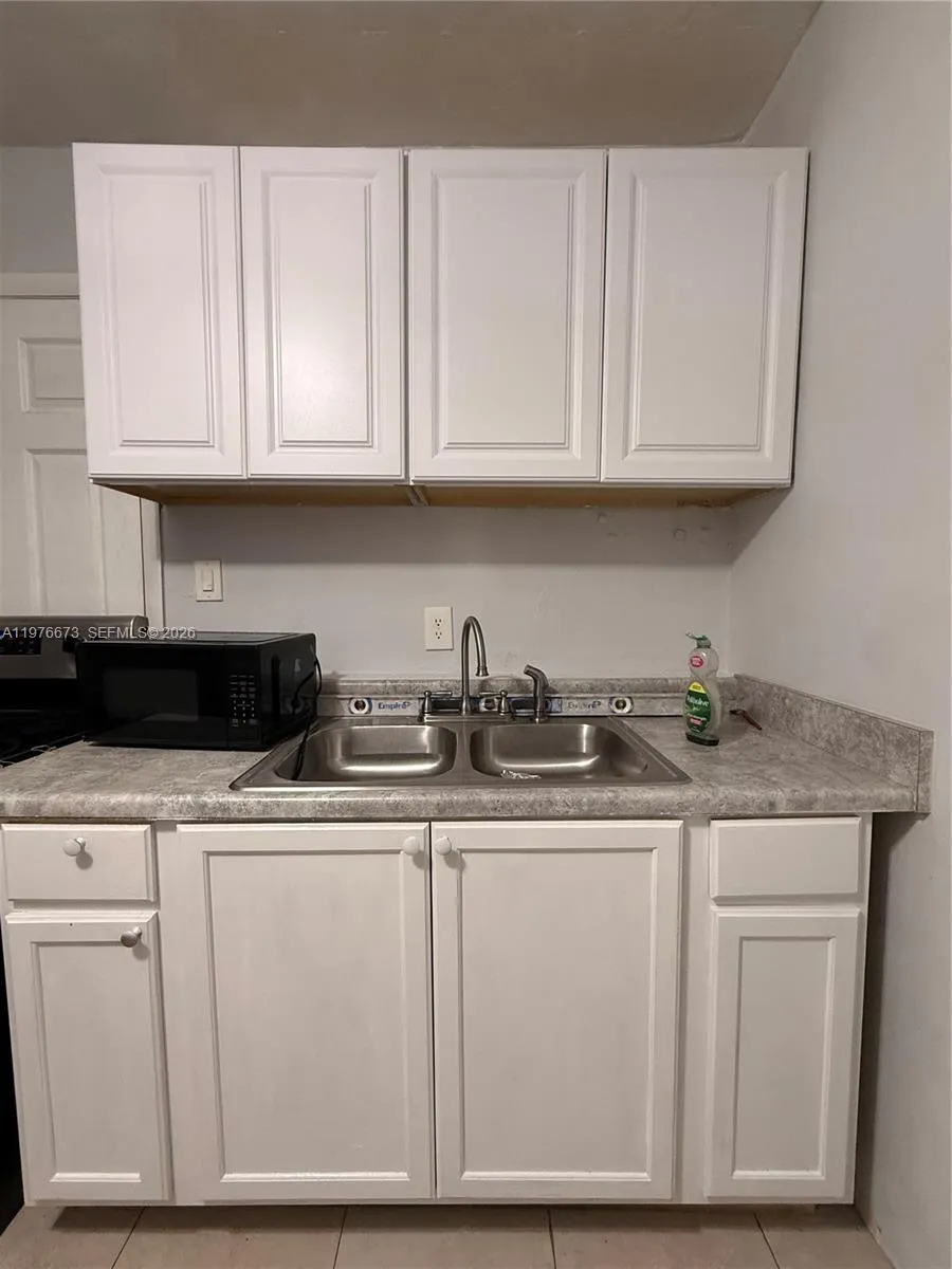 5941 Nw 14th Ct, Sunrise, Florida 33313, Sunrise, Florida 33313, ,1 BathroomBathrooms,Residential Lease,For Rent,5941 Nw 14th Ct, Sunrise, Florida 33313,A11976673