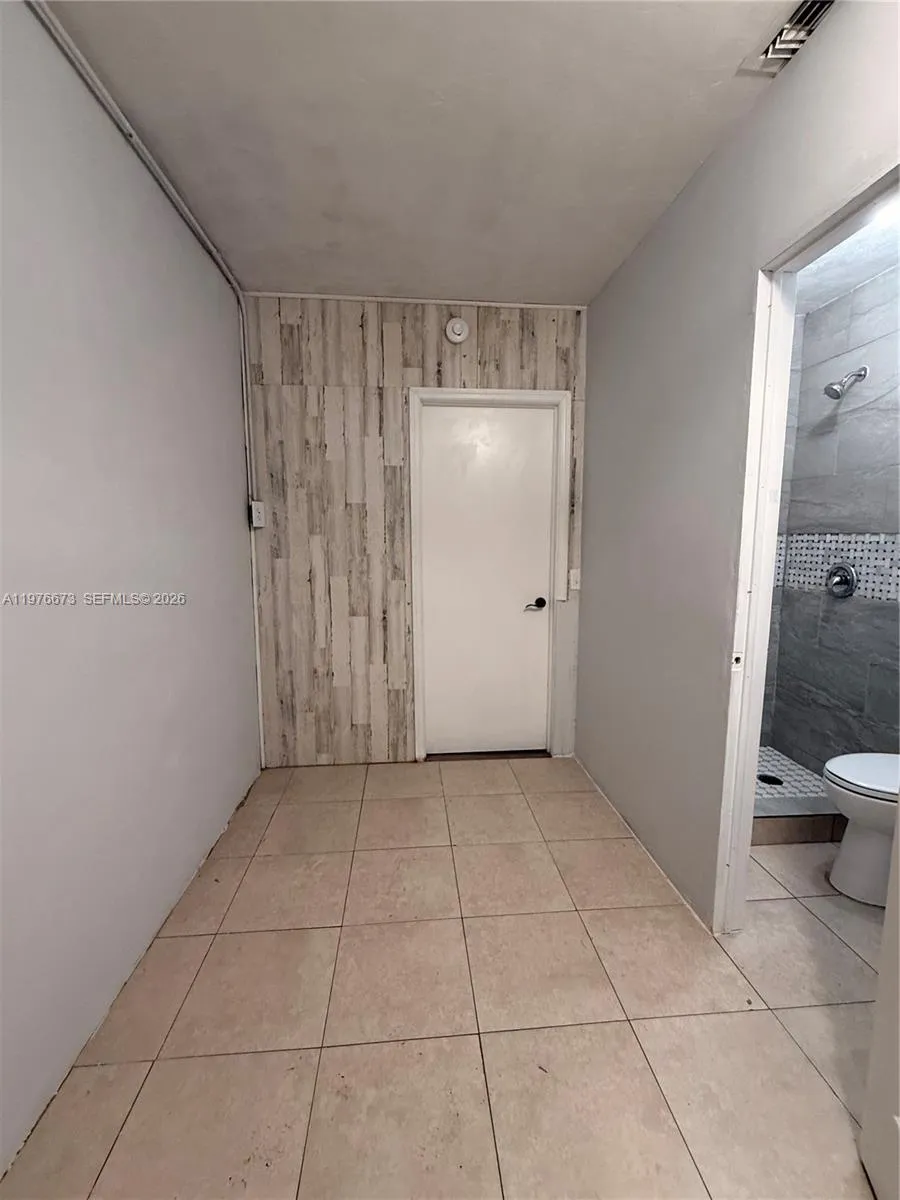5941 Nw 14th Ct, Sunrise, Florida 33313, Sunrise, Florida 33313, ,1 BathroomBathrooms,Residential Lease,For Rent,5941 Nw 14th Ct, Sunrise, Florida 33313,A11976673