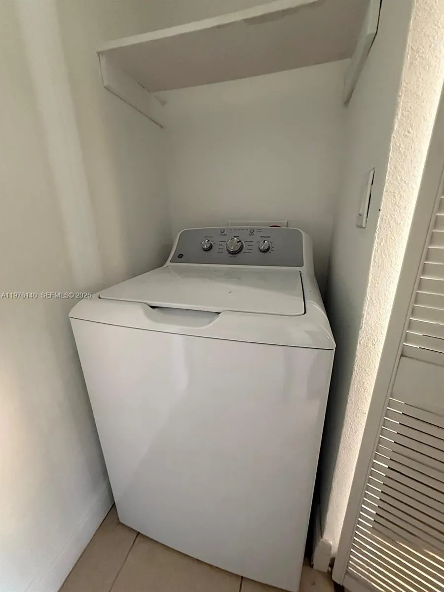 8735 Nw 39th St 8735, Sunrise, Florida 33351, Sunrise, Florida 33351, 2 Bedrooms Bedrooms, ,1 BathroomBathrooms,Residential Lease,For Rent,8735 Nw 39th St 8735, Sunrise, Florida 33351,A11976140