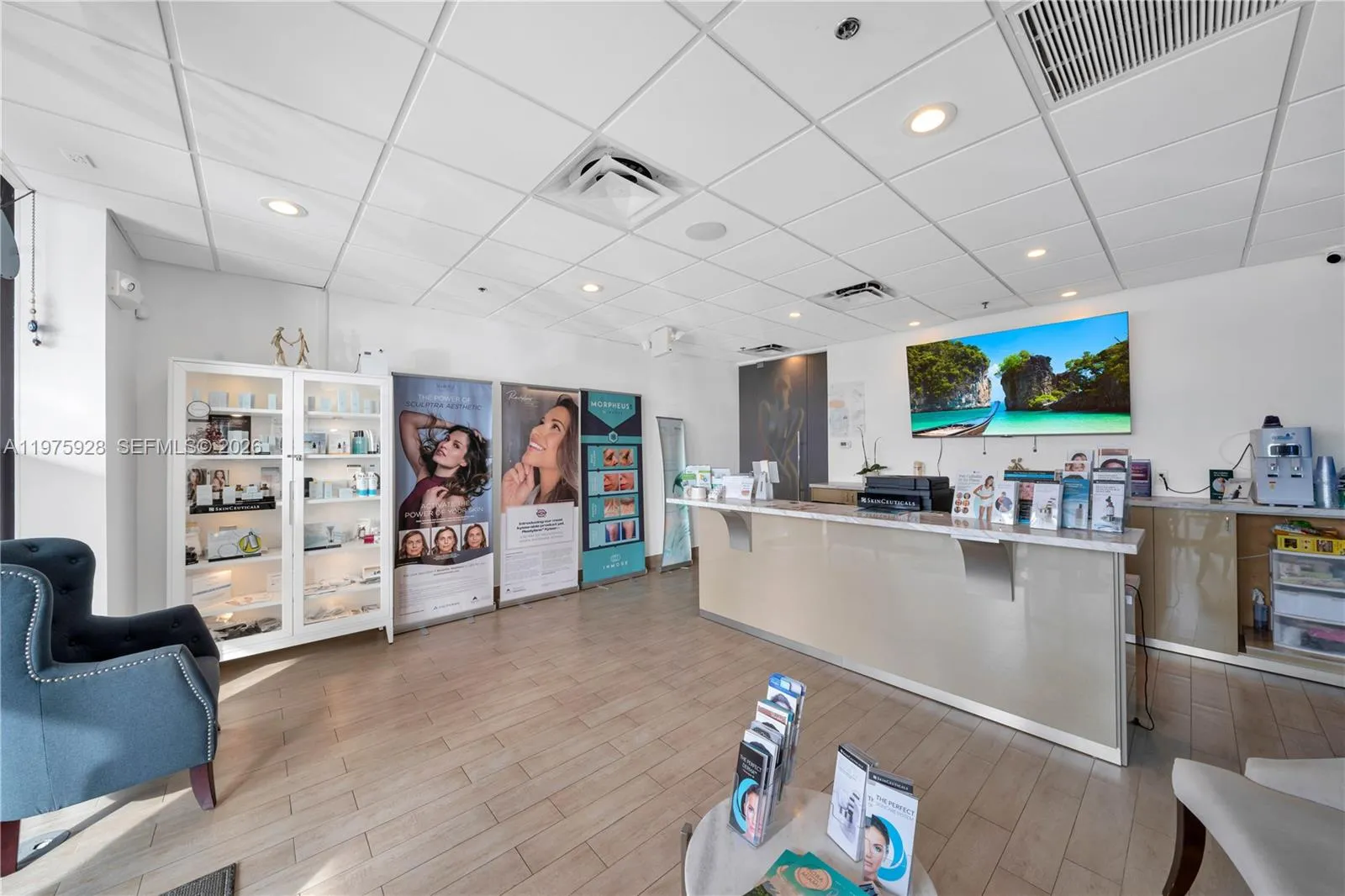 3749 Ne 163, Florida 33160, Florida 33160, ,Commercial Sale,For Sale,3749 Ne 163, , Florida 33160,A11975928