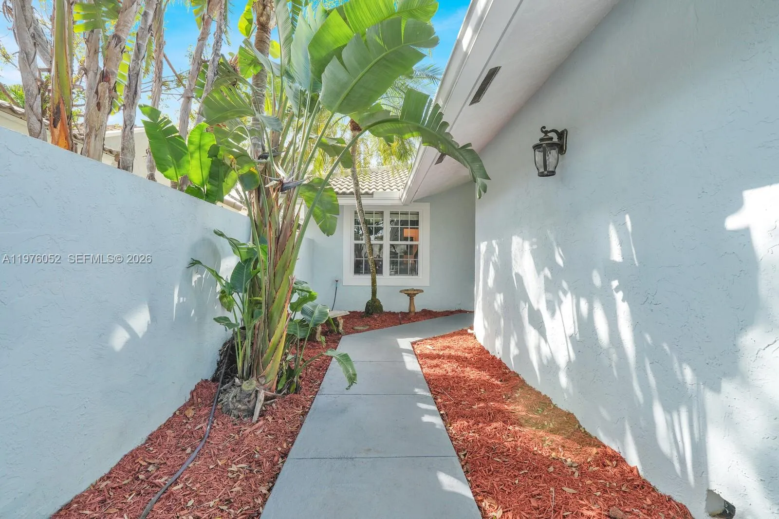 2091 Island Cir, Weston, Florida 33326, Weston, Florida 33326, 3 Bedrooms Bedrooms, ,3 BathroomsBathrooms,Residential,For Sale,2091 Island Cir, Weston, Florida 33326,A11976052
