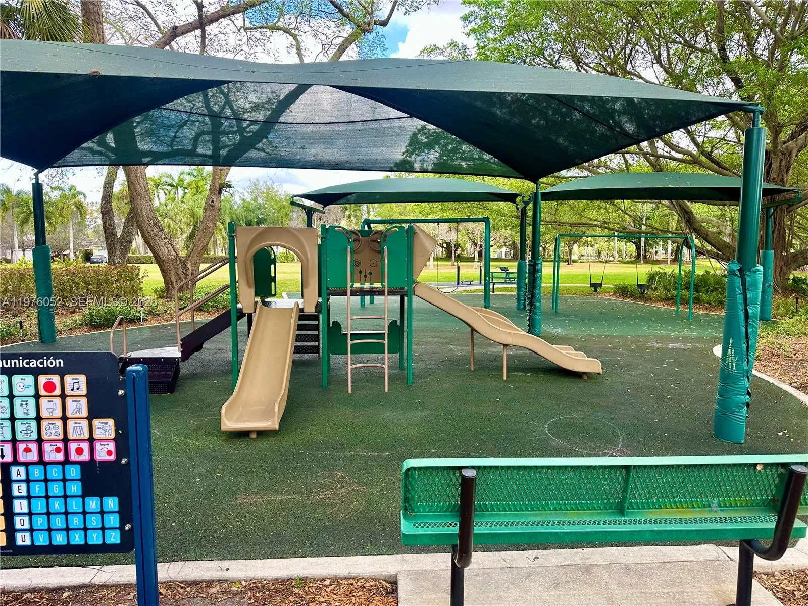 2091 Island Cir, Weston, Florida 33326, Weston, Florida 33326, 3 Bedrooms Bedrooms, ,3 BathroomsBathrooms,Residential,For Sale,2091 Island Cir, Weston, Florida 33326,A11976052