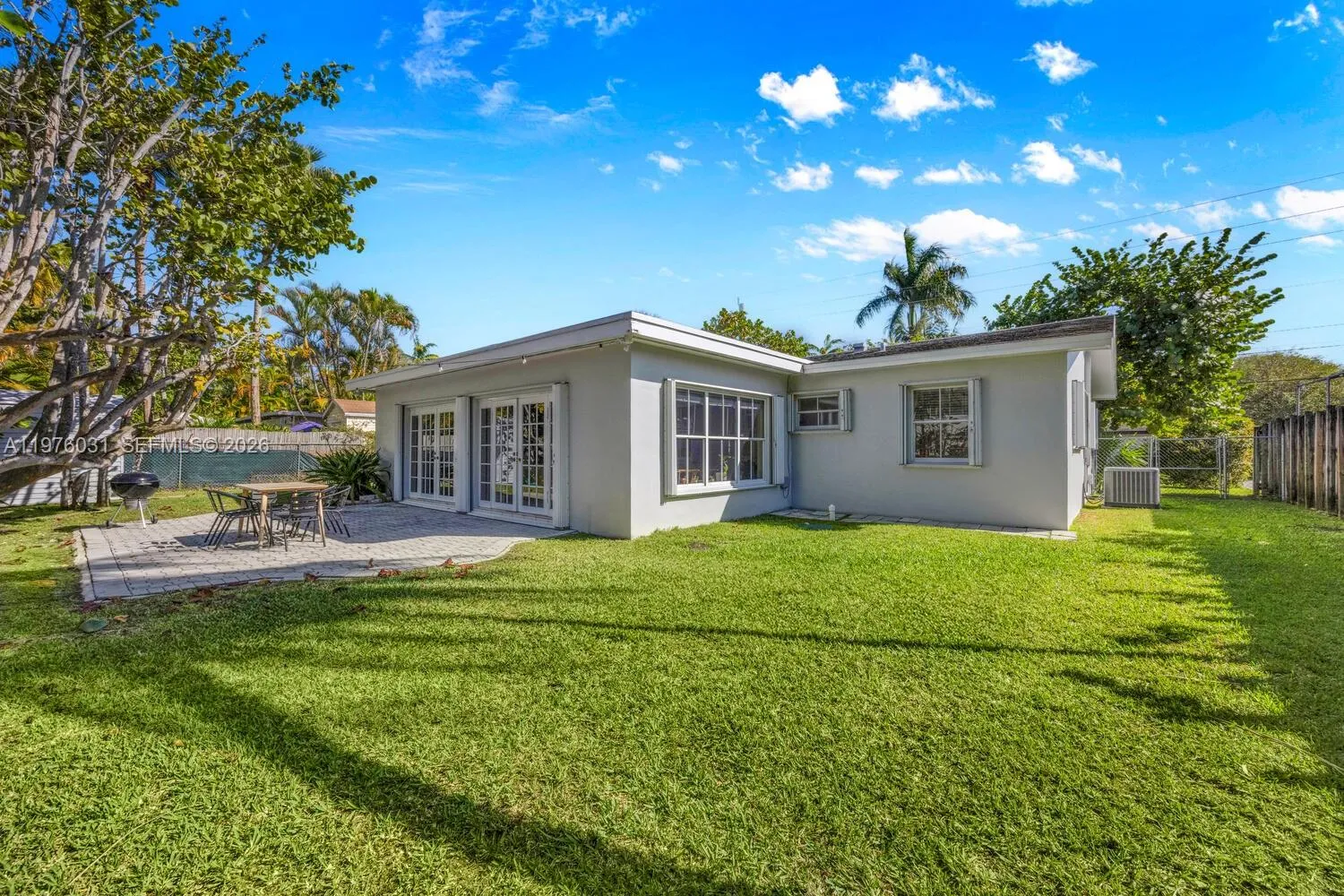 8230 Sw 63rd Pl, Miami, Florida 33143, Miami, Florida 33143, 3 Bedrooms Bedrooms, ,2 BathroomsBathrooms,Residential Lease,For Rent,8230 Sw 63rd Pl, Miami, Florida 33143,A11976031