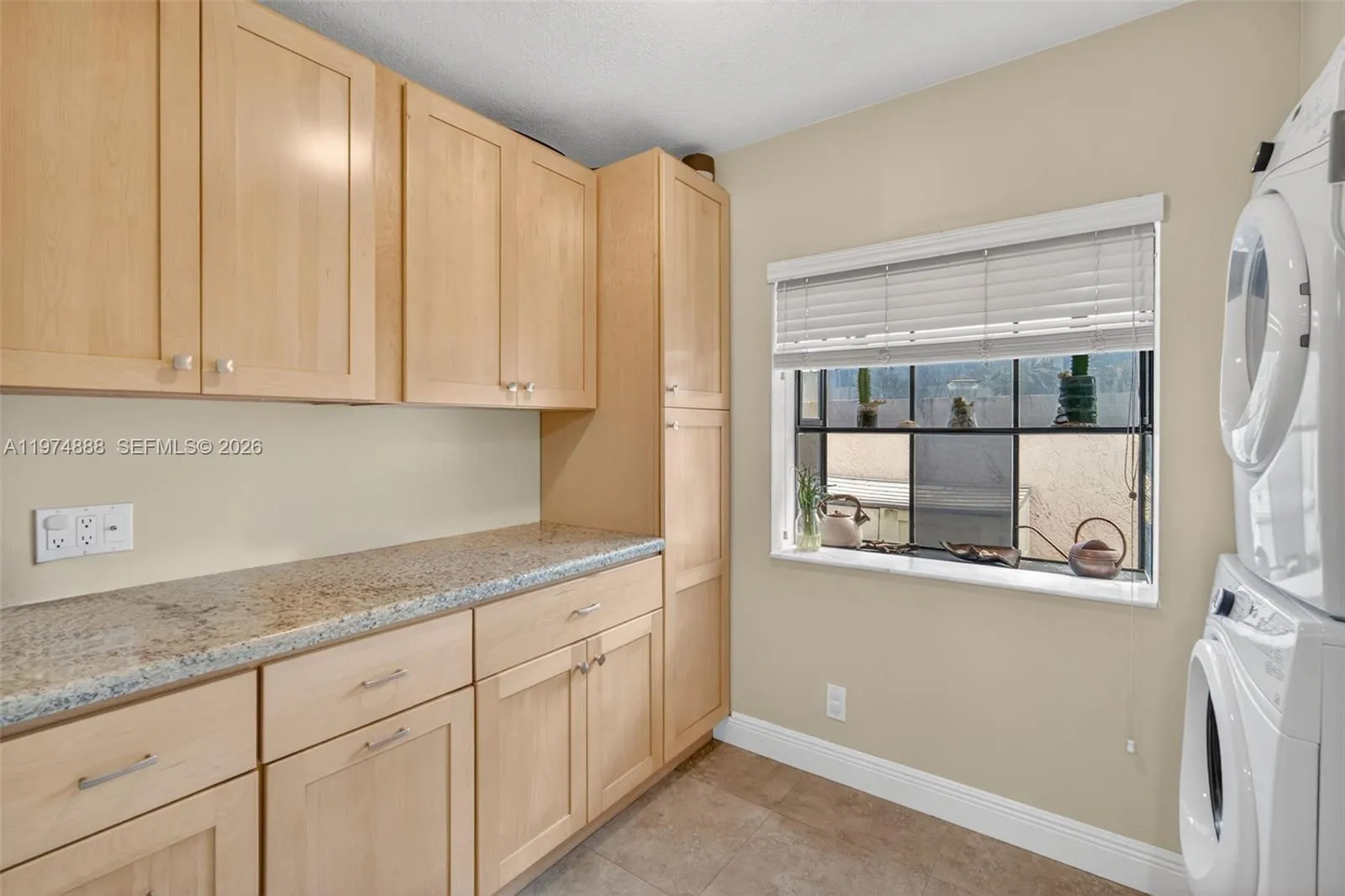 4250 Sw 70th Ter, Davie, Florida 33314, Davie, Florida 33314, 2 Bedrooms Bedrooms, 6 Rooms Rooms,2 BathroomsBathrooms,Residential,For Sale,4250 Sw 70th Ter, Davie, Florida 33314,A11974888