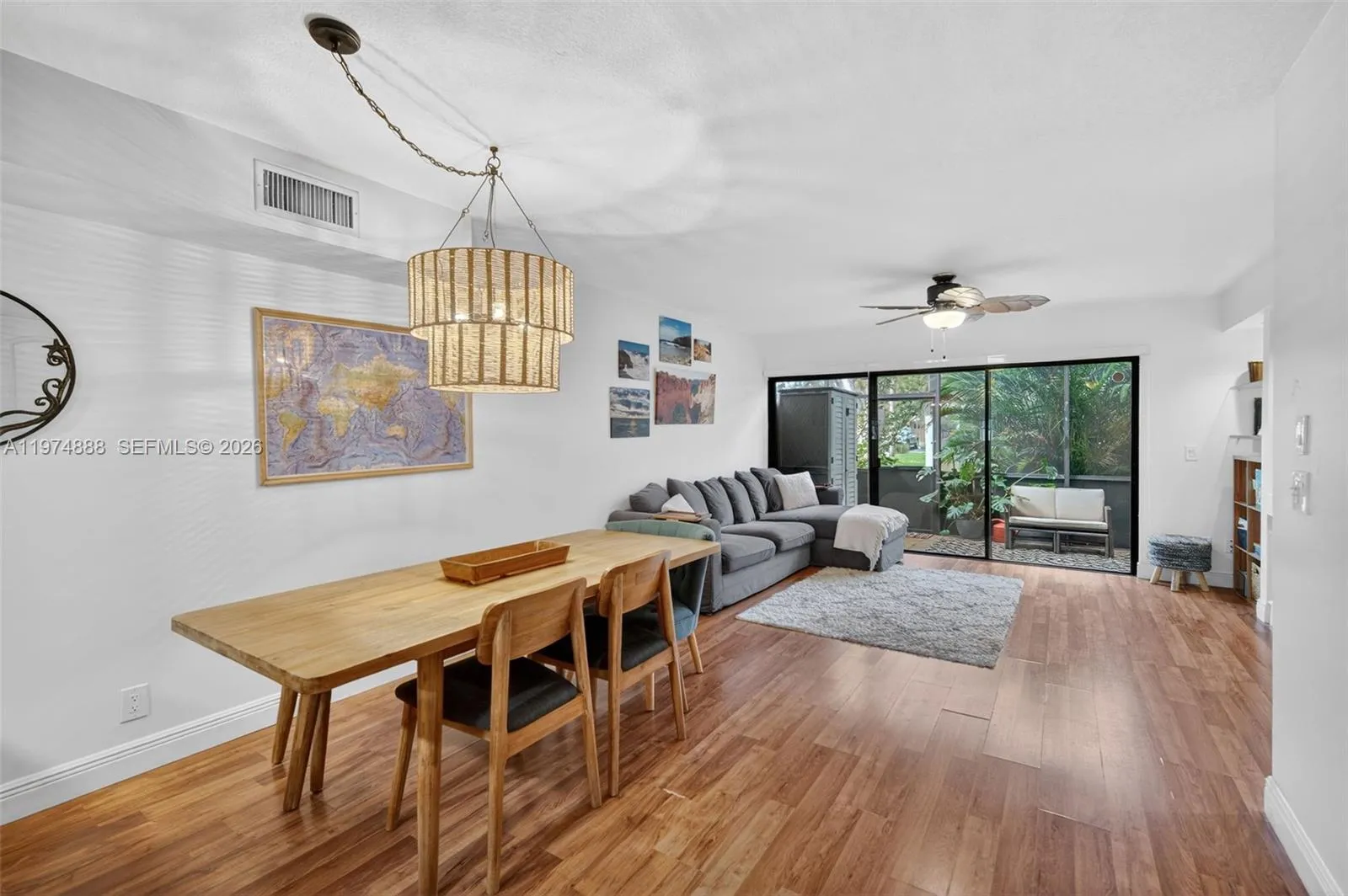 4250 Sw 70th Ter, Davie, Florida 33314, Davie, Florida 33314, 2 Bedrooms Bedrooms, 6 Rooms Rooms,2 BathroomsBathrooms,Residential,For Sale,4250 Sw 70th Ter, Davie, Florida 33314,A11974888