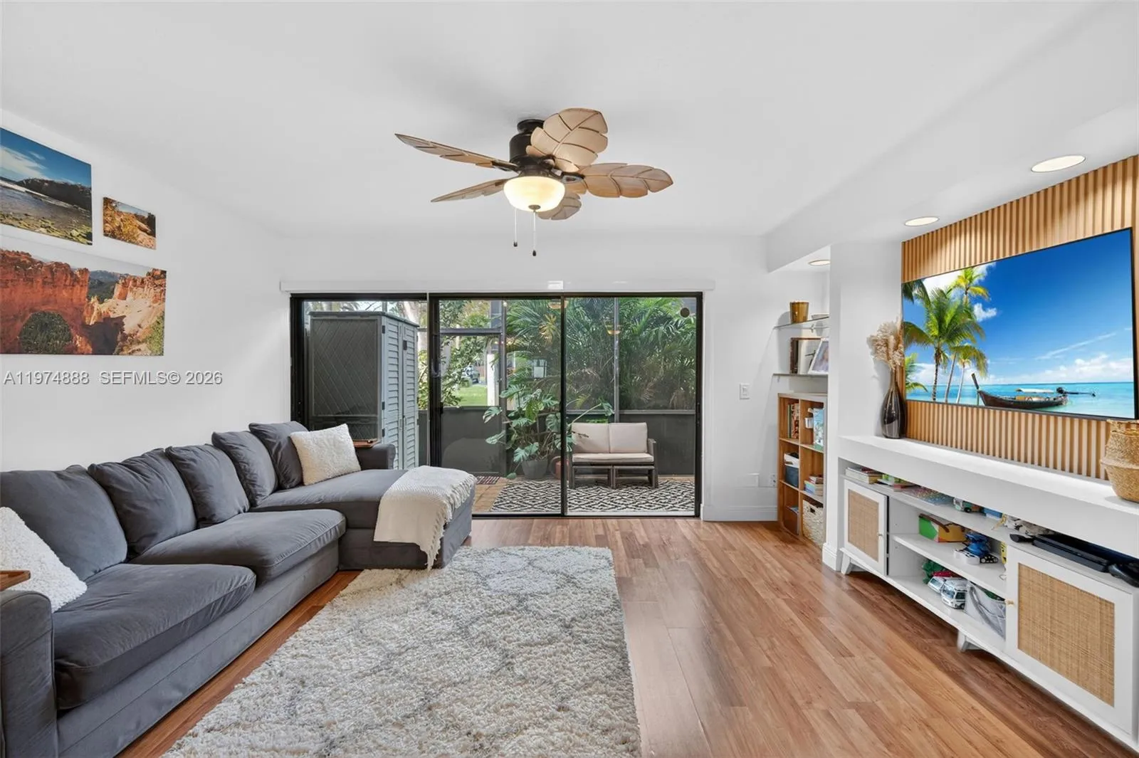 4250 Sw 70th Ter, Davie, Florida 33314, Davie, Florida 33314, 2 Bedrooms Bedrooms, 6 Rooms Rooms,2 BathroomsBathrooms,Residential,For Sale,4250 Sw 70th Ter, Davie, Florida 33314,A11974888