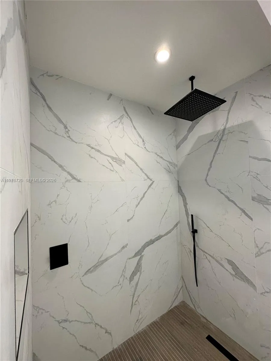 4655 Sw 32nd Ave 2b, Dania Beach, Florida 33312, Dania Beach, Florida 33312, 4 Bedrooms Bedrooms, ,2 BathroomsBathrooms,Residential Lease,For Rent,4655 Sw 32nd Ave 2b, Dania Beach, Florida 33312,A11976720