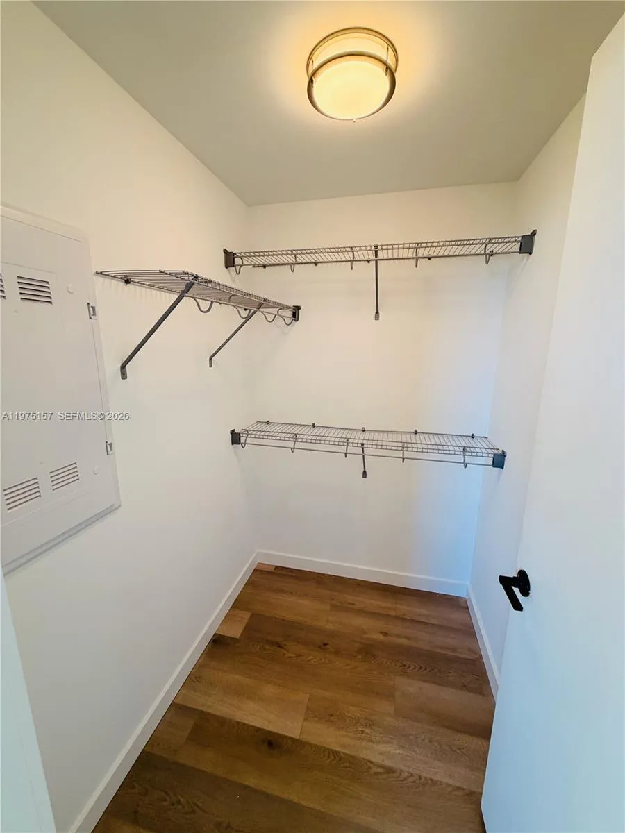307 Sw 5th St 2611, Fort Lauderdale, Florida 33315, Fort Lauderdale, Florida 33315, ,1 BathroomBathrooms,Residential Lease,For Rent,307 Sw 5th St 2611, Fort Lauderdale, Florida 33315,A11975157