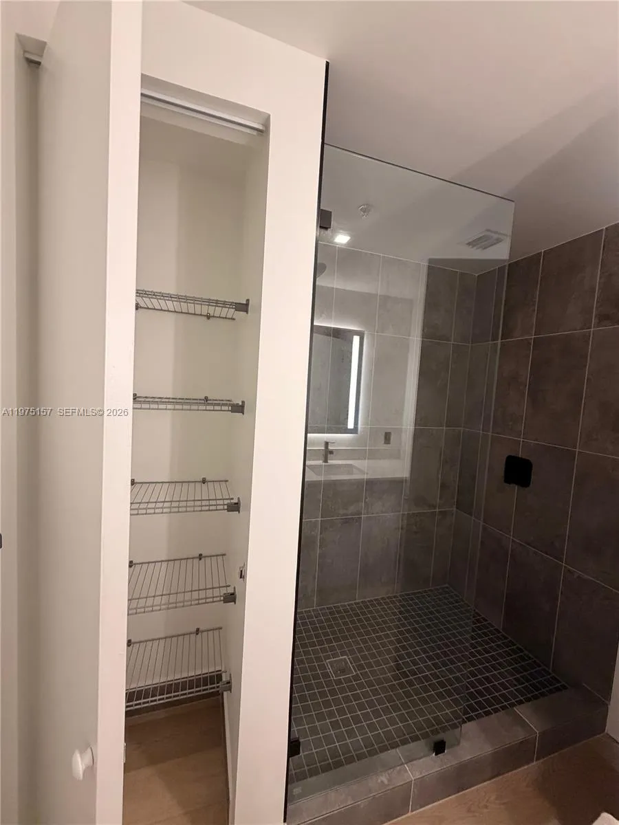 307 Sw 5th St 2611, Fort Lauderdale, Florida 33315, Fort Lauderdale, Florida 33315, ,1 BathroomBathrooms,Residential Lease,For Rent,307 Sw 5th St 2611, Fort Lauderdale, Florida 33315,A11975157