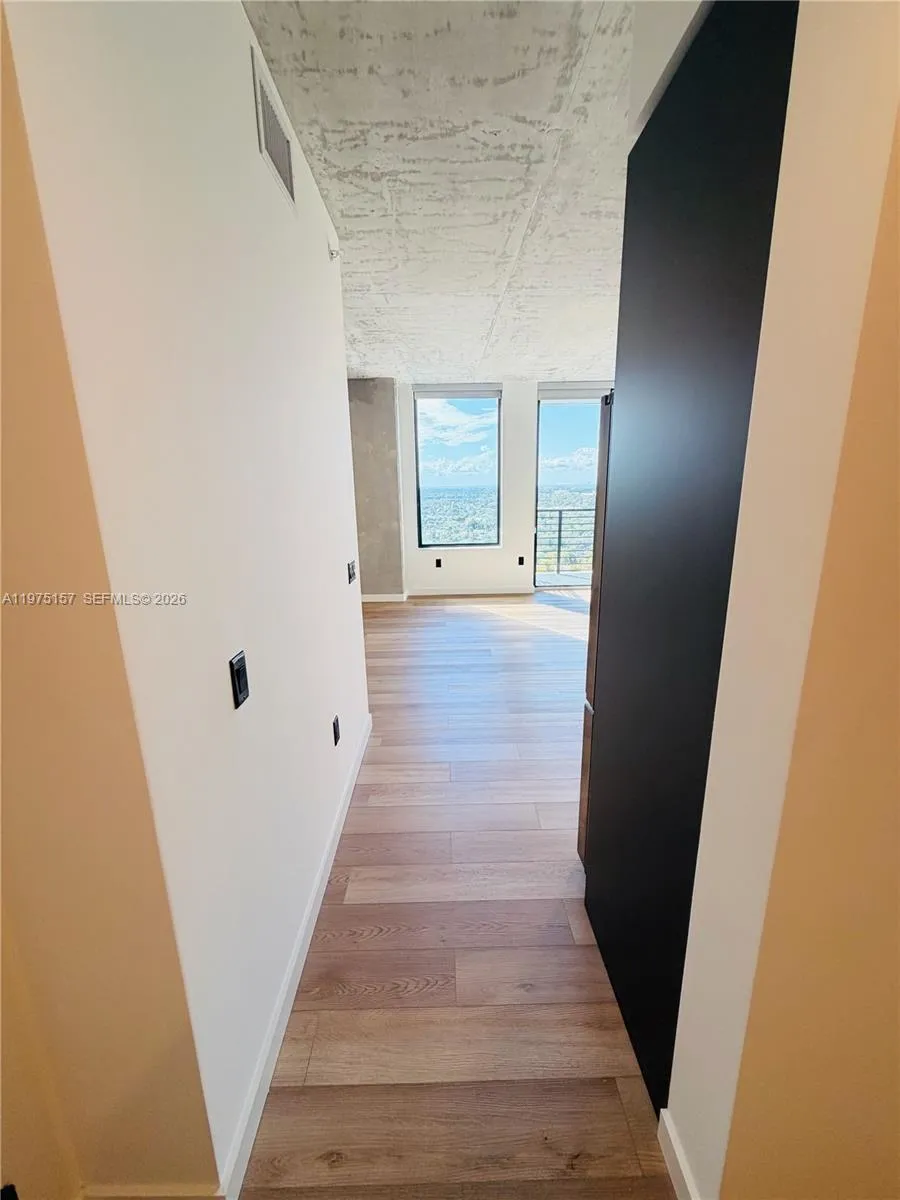 307 Sw 5th St 2611, Fort Lauderdale, Florida 33315, Fort Lauderdale, Florida 33315, ,1 BathroomBathrooms,Residential Lease,For Rent,307 Sw 5th St 2611, Fort Lauderdale, Florida 33315,A11975157