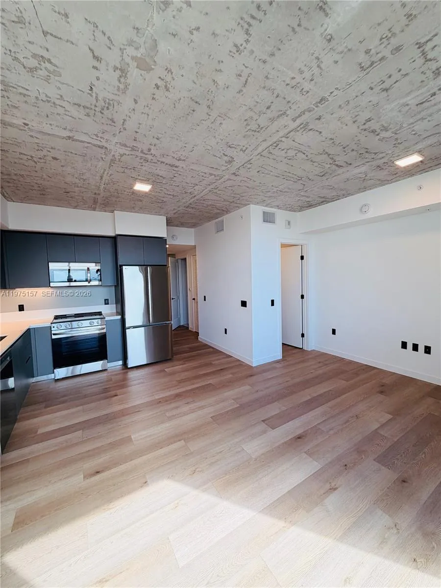 307 Sw 5th St 2611, Fort Lauderdale, Florida 33315, Fort Lauderdale, Florida 33315, ,1 BathroomBathrooms,Residential Lease,For Rent,307 Sw 5th St 2611, Fort Lauderdale, Florida 33315,A11975157