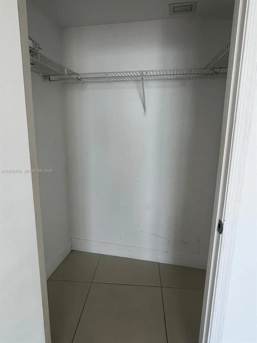 1750 N Bayshore Dr 3808, Miami, Florida 33132, Miami, Florida 33132, ,1 BathroomBathrooms,Residential Lease,For Rent,1750 N Bayshore Dr 3808, Miami, Florida 33132,A11976752