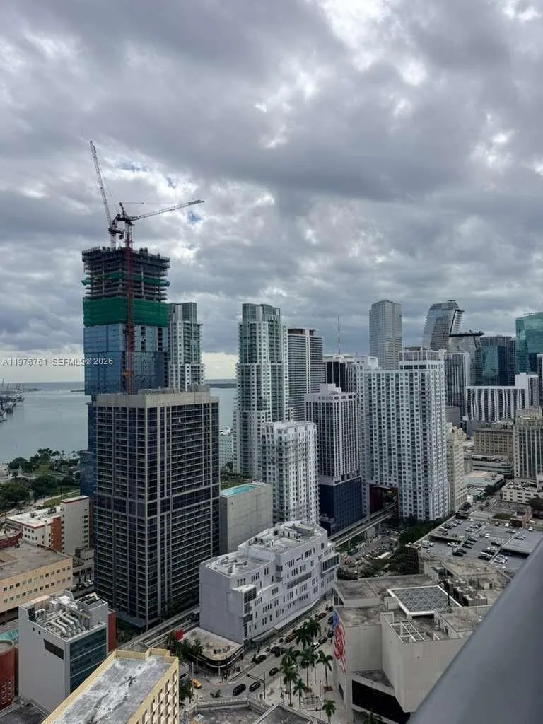 Miami, Florida 33132, 1 Bedroom Bedrooms, ,2 BathroomsBathrooms,Residential Lease,For Rent,A11976761