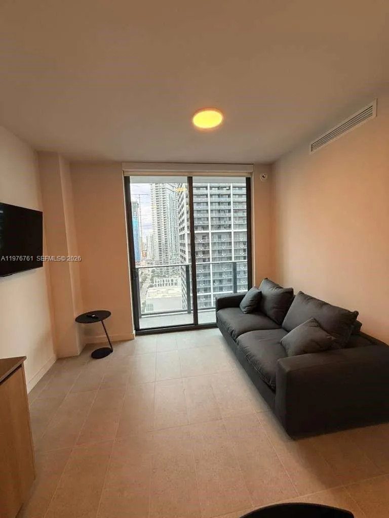 Miami, Florida 33132, 1 Bedroom Bedrooms, ,2 BathroomsBathrooms,Residential Lease,For Rent,A11976761