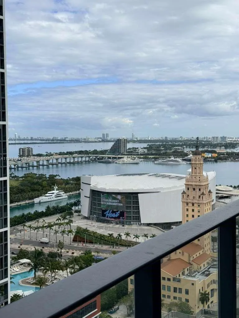 Miami, Florida 33132, 1 Bedroom Bedrooms, ,2 BathroomsBathrooms,Residential Lease,For Rent,A11976761