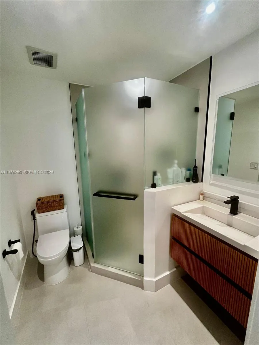 735 Crandon Blvd 303, Key Biscayne, Florida 33149, Key Biscayne, Florida 33149, 3 Bedrooms Bedrooms, ,3 BathroomsBathrooms,Residential,For Sale,735 Crandon Blvd 303, Key Biscayne, Florida 33149,A11975259