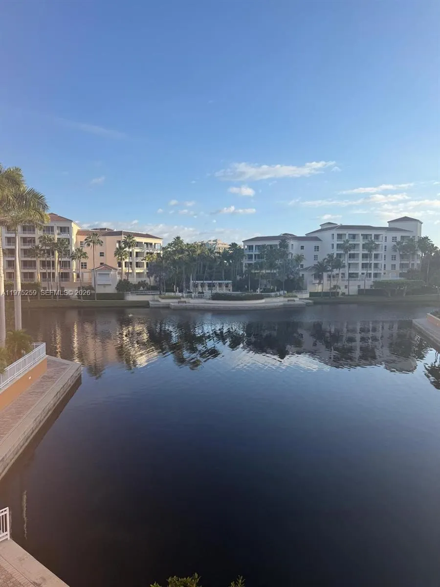 735 Crandon Blvd 303, Key Biscayne, Florida 33149, Key Biscayne, Florida 33149, 3 Bedrooms Bedrooms, ,3 BathroomsBathrooms,Residential,For Sale,735 Crandon Blvd 303, Key Biscayne, Florida 33149,A11975259