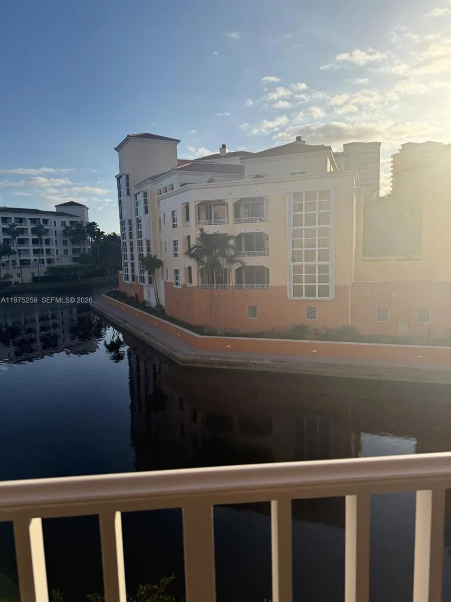 735 Crandon Blvd 303, Key Biscayne, Florida 33149, Key Biscayne, Florida 33149, 3 Bedrooms Bedrooms, ,3 BathroomsBathrooms,Residential,For Sale,735 Crandon Blvd 303, Key Biscayne, Florida 33149,A11975259