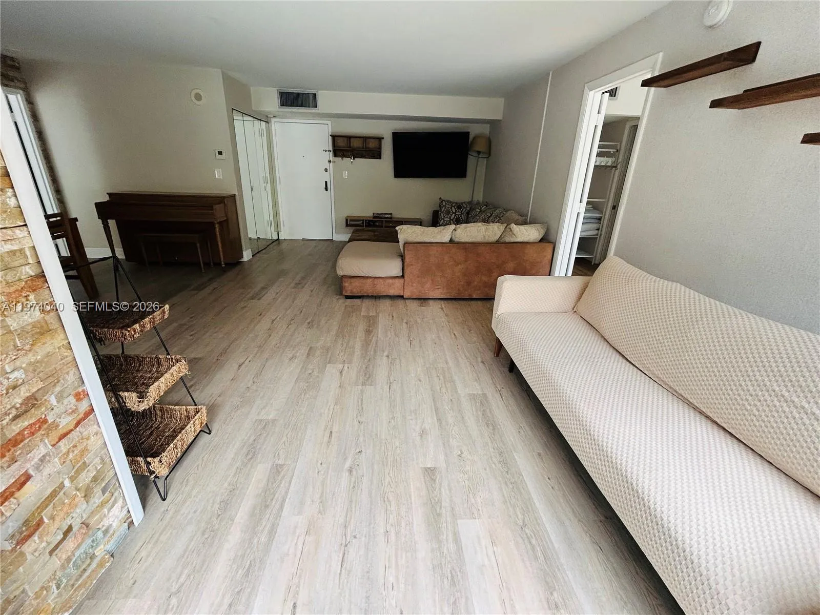17021 N Bay Rd 219, Sunny Isles Beach, Florida 331, Sunny Isles Beach, Florida 33160, 2 Bedrooms Bedrooms, ,2 BathroomsBathrooms,Residential Lease,For Rent,17021 N Bay Rd 219, Sunny Isles Beach, Florida 331,A11974040