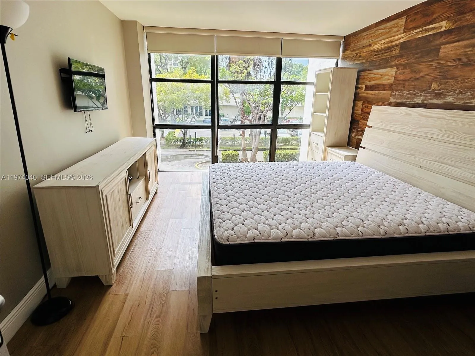 17021 N Bay Rd 219, Sunny Isles Beach, Florida 331, Sunny Isles Beach, Florida 33160, 2 Bedrooms Bedrooms, ,2 BathroomsBathrooms,Residential Lease,For Rent,17021 N Bay Rd 219, Sunny Isles Beach, Florida 331,A11974040
