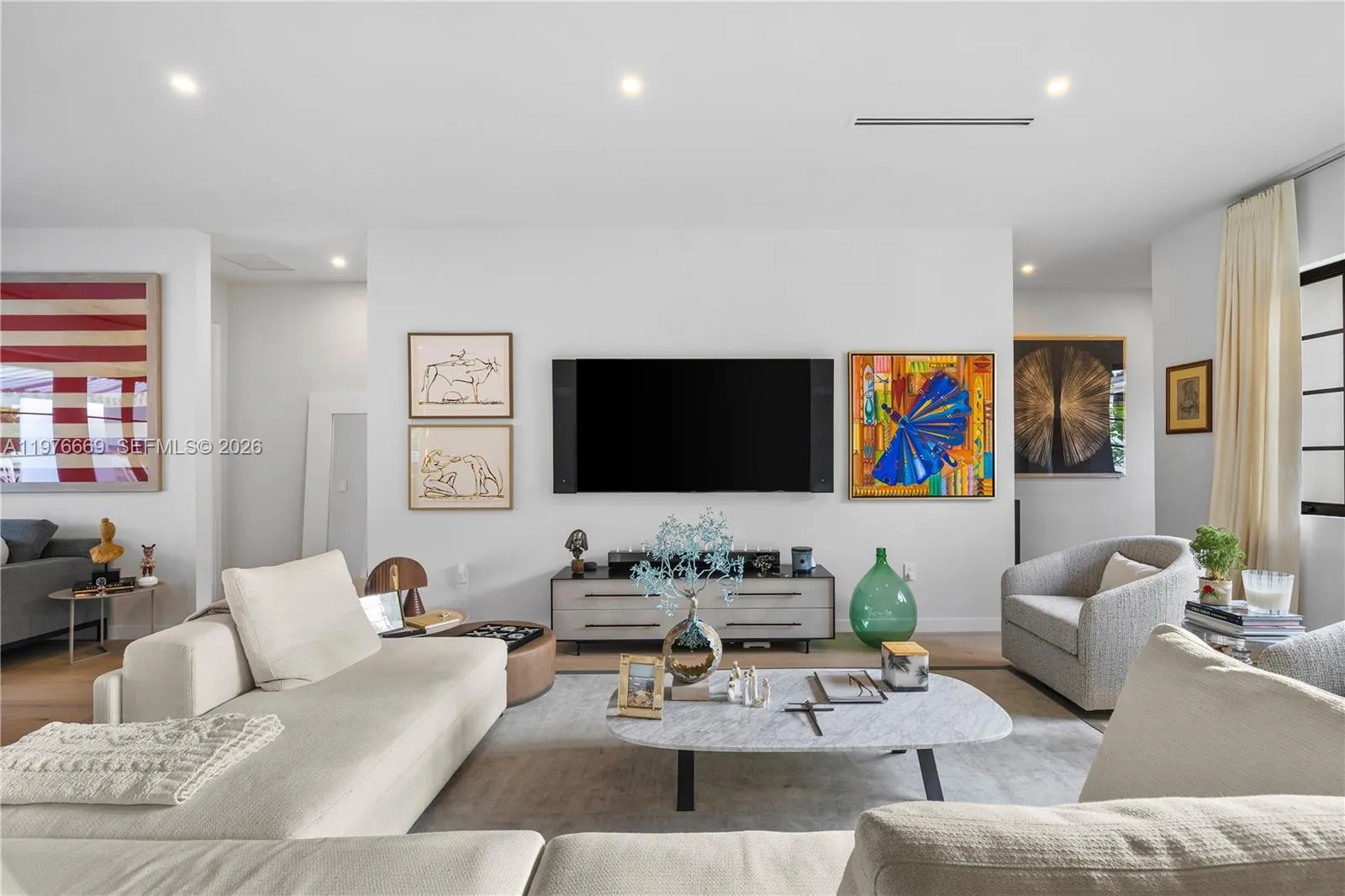 2015 Country Club Prado, Coral Gables, Florida 331, Coral Gables, Florida 33134, 6 Bedrooms Bedrooms, ,7 BathroomsBathrooms,Residential Lease,For Rent,2015 Country Club Prado, Coral Gables, Florida 331,A11976669