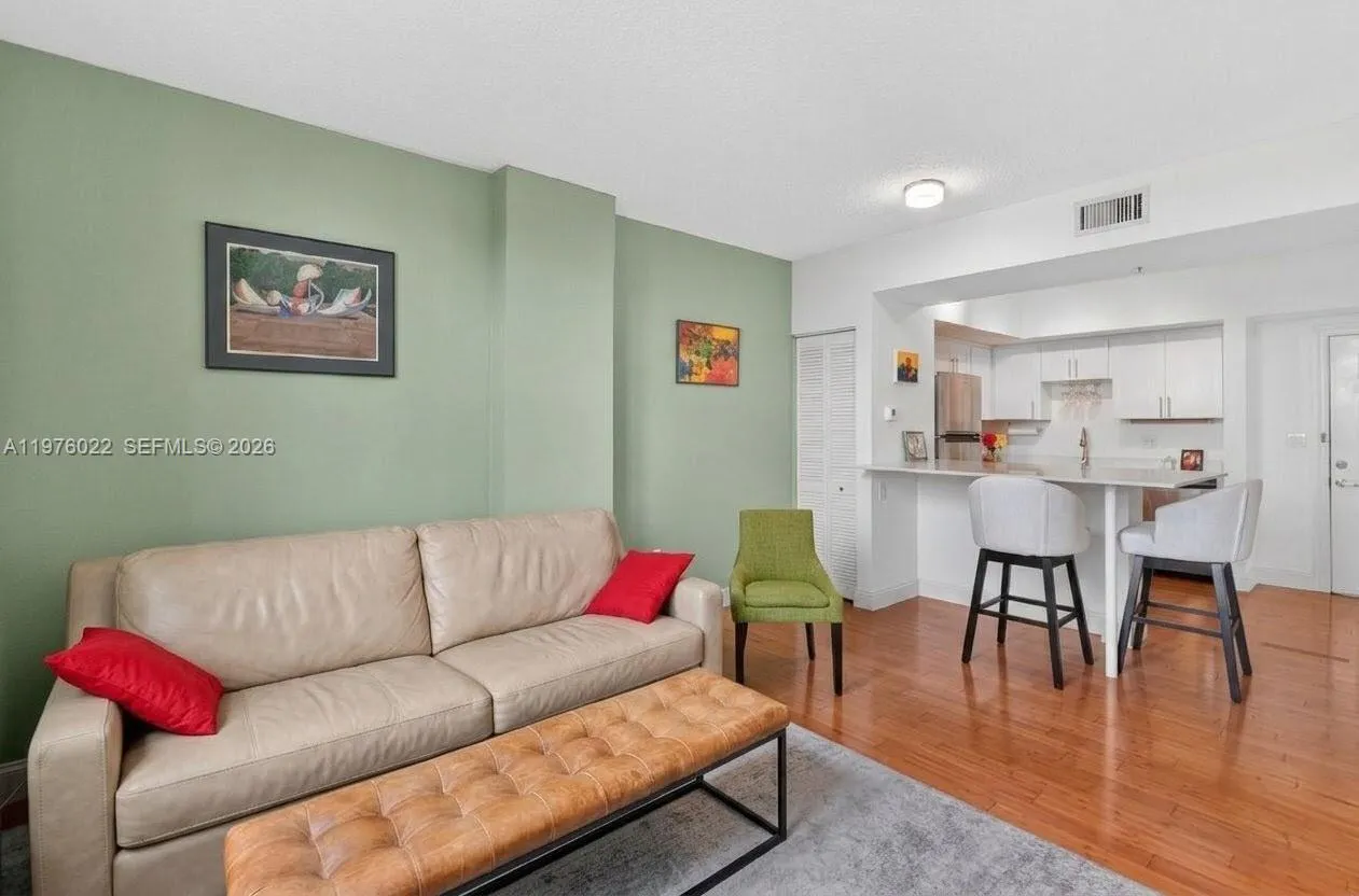 2630 Sw 28th St 51, Miami, Florida 33133, Miami, Florida 33133, 1 Bedroom Bedrooms, ,1 BathroomBathrooms,Residential,For Sale,2630 Sw 28th St 51, Miami, Florida 33133,A11976022