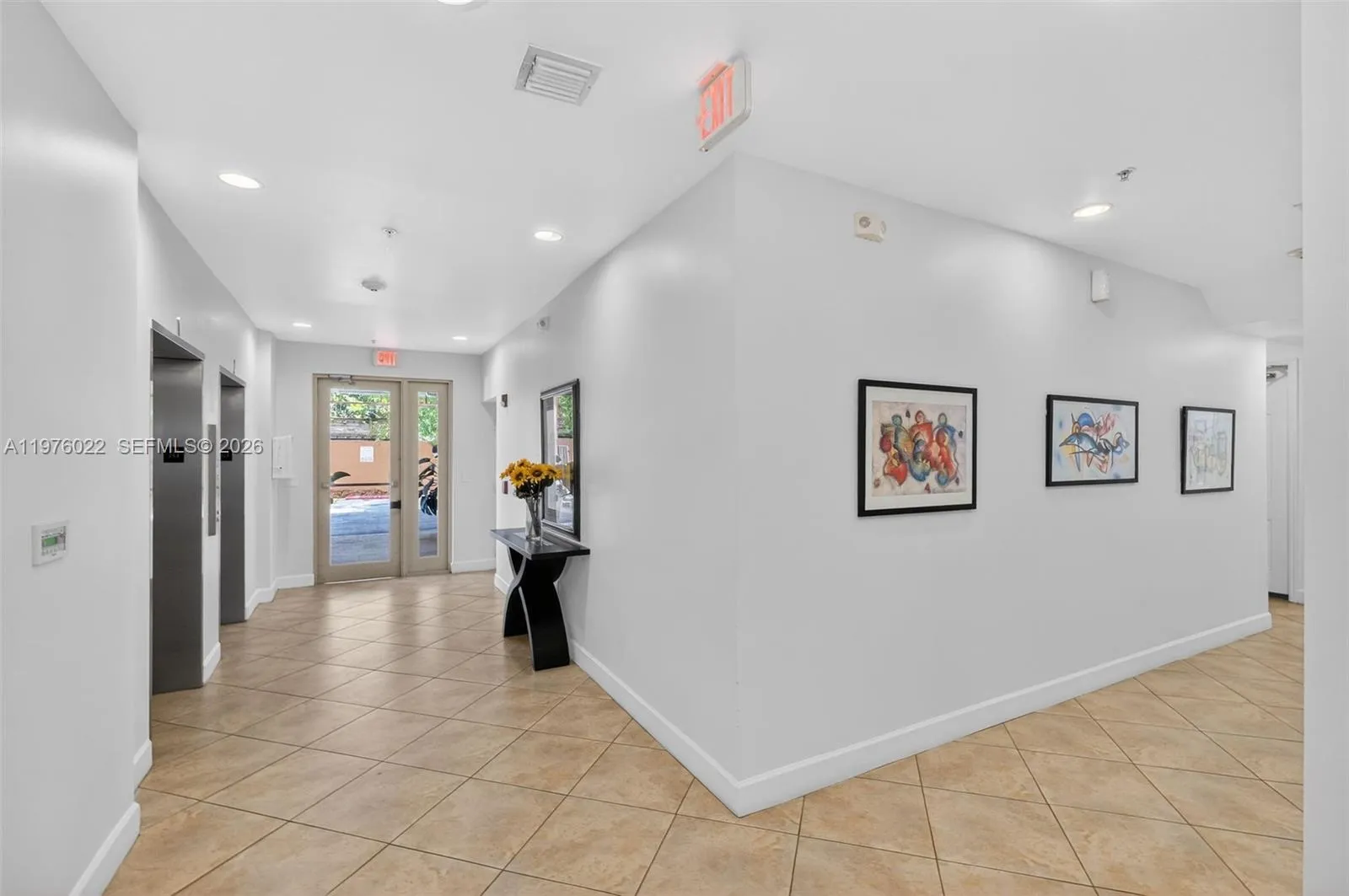 2630 Sw 28th St 51, Miami, Florida 33133, Miami, Florida 33133, 1 Bedroom Bedrooms, ,1 BathroomBathrooms,Residential,For Sale,2630 Sw 28th St 51, Miami, Florida 33133,A11976022