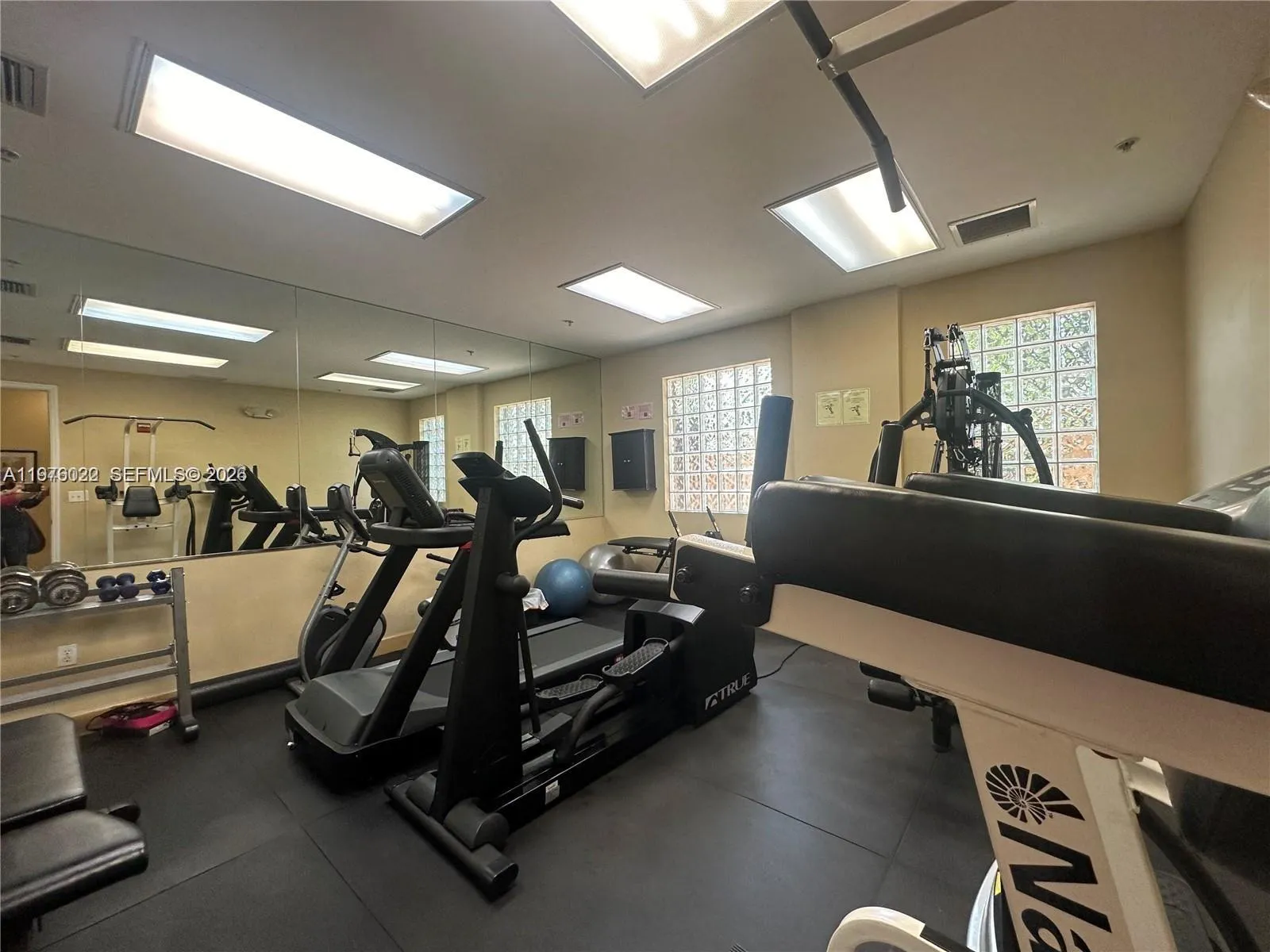 2630 Sw 28th St 51, Miami, Florida 33133, Miami, Florida 33133, 1 Bedroom Bedrooms, ,1 BathroomBathrooms,Residential,For Sale,2630 Sw 28th St 51, Miami, Florida 33133,A11976022