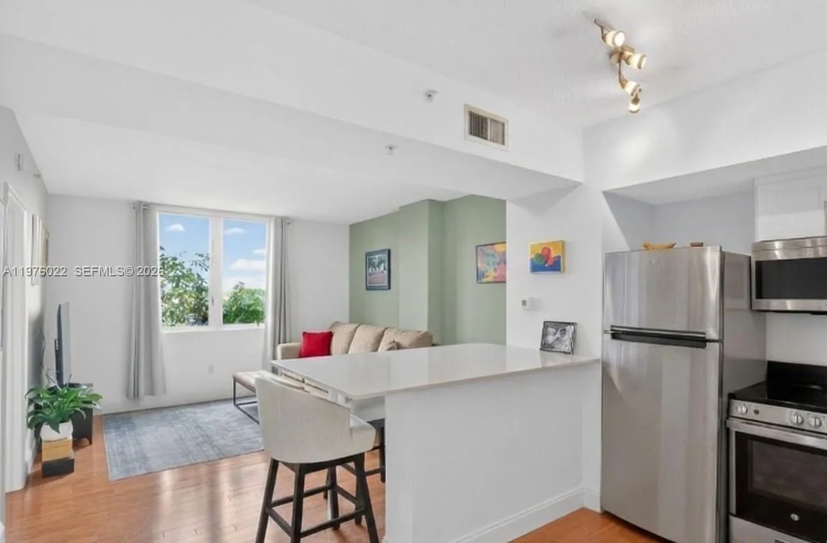 2630 Sw 28th St 51, Miami, Florida 33133, Miami, Florida 33133, 1 Bedroom Bedrooms, ,1 BathroomBathrooms,Residential,For Sale,2630 Sw 28th St 51, Miami, Florida 33133,A11976022