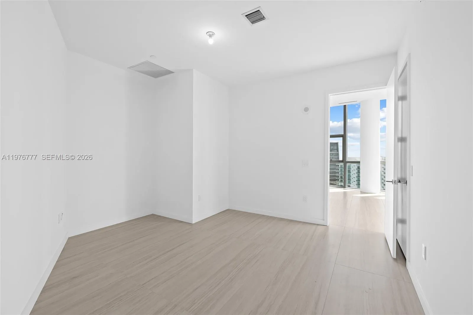 851 Ne 1st Ave Ph 5700, Miami, Florida 33132, Miami, Florida 33132, 4 Bedrooms Bedrooms, ,5 BathroomsBathrooms,Residential Lease,For Rent,851 Ne 1st Ave Ph 5700, Miami, Florida 33132,A11976777