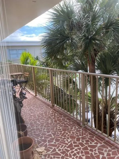 Hollywood, Florida 33019, 1 Bedroom Bedrooms, ,1 BathroomBathrooms,Residential Lease,For Rent,A11974792