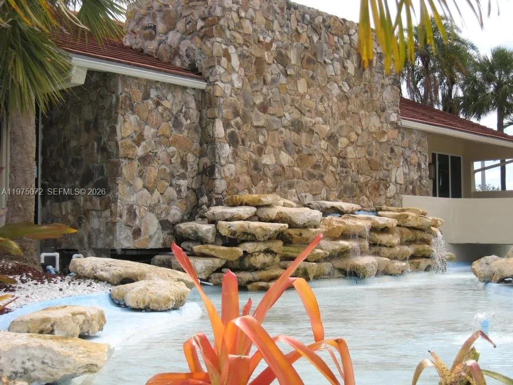 7722 Camino Real D301, Miami, Florida 33143, Miami, Florida 33143, 2 Bedrooms Bedrooms, ,1 BathroomBathrooms,Residential Lease,For Rent,7722 Camino Real D301, Miami, Florida 33143,A11975072