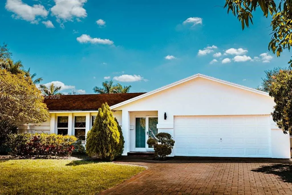 11030 Sw 42nd Ct, Davie, Florida 33328, Davie, Florida 33328, 3 Bedrooms Bedrooms, ,2 BathroomsBathrooms,Residential,For Sale,11030 Sw 42nd Ct, Davie, Florida 33328,A11976082