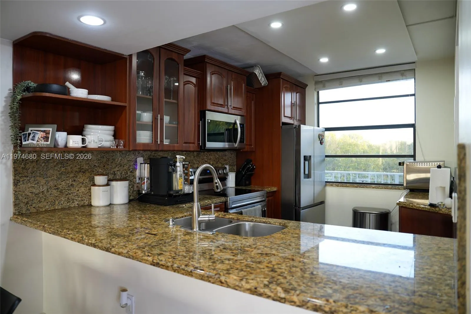 1709 Whitehall Dr 405, Davie, Florida 33324, Davie, Florida 33324, 2 Bedrooms Bedrooms, ,2 BathroomsBathrooms,Residential,For Sale,1709 Whitehall Dr 405, Davie, Florida 33324,A11974680