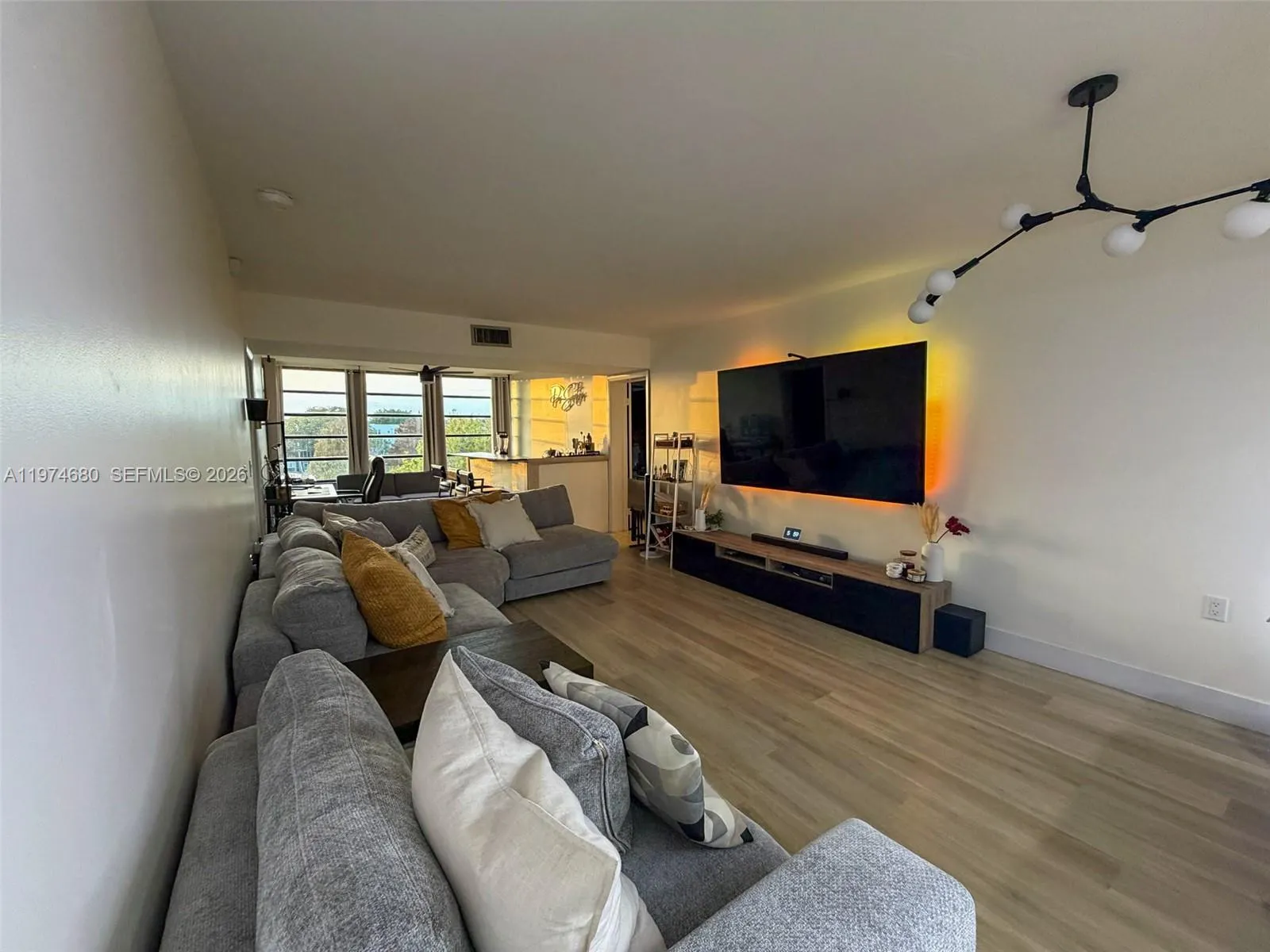 1709 Whitehall Dr 405, Davie, Florida 33324, Davie, Florida 33324, 2 Bedrooms Bedrooms, ,2 BathroomsBathrooms,Residential,For Sale,1709 Whitehall Dr 405, Davie, Florida 33324,A11974680