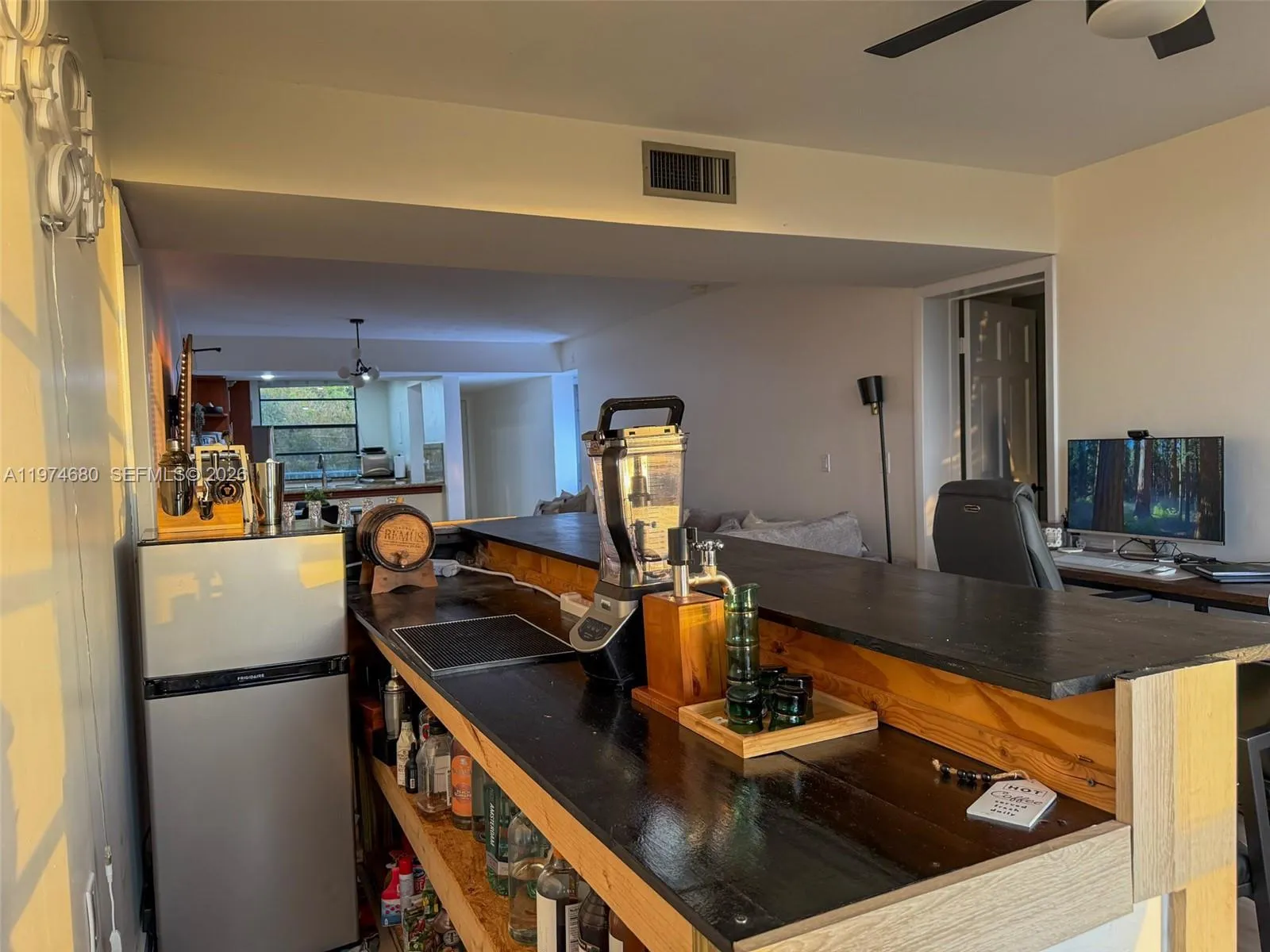 1709 Whitehall Dr 405, Davie, Florida 33324, Davie, Florida 33324, 2 Bedrooms Bedrooms, ,2 BathroomsBathrooms,Residential,For Sale,1709 Whitehall Dr 405, Davie, Florida 33324,A11974680