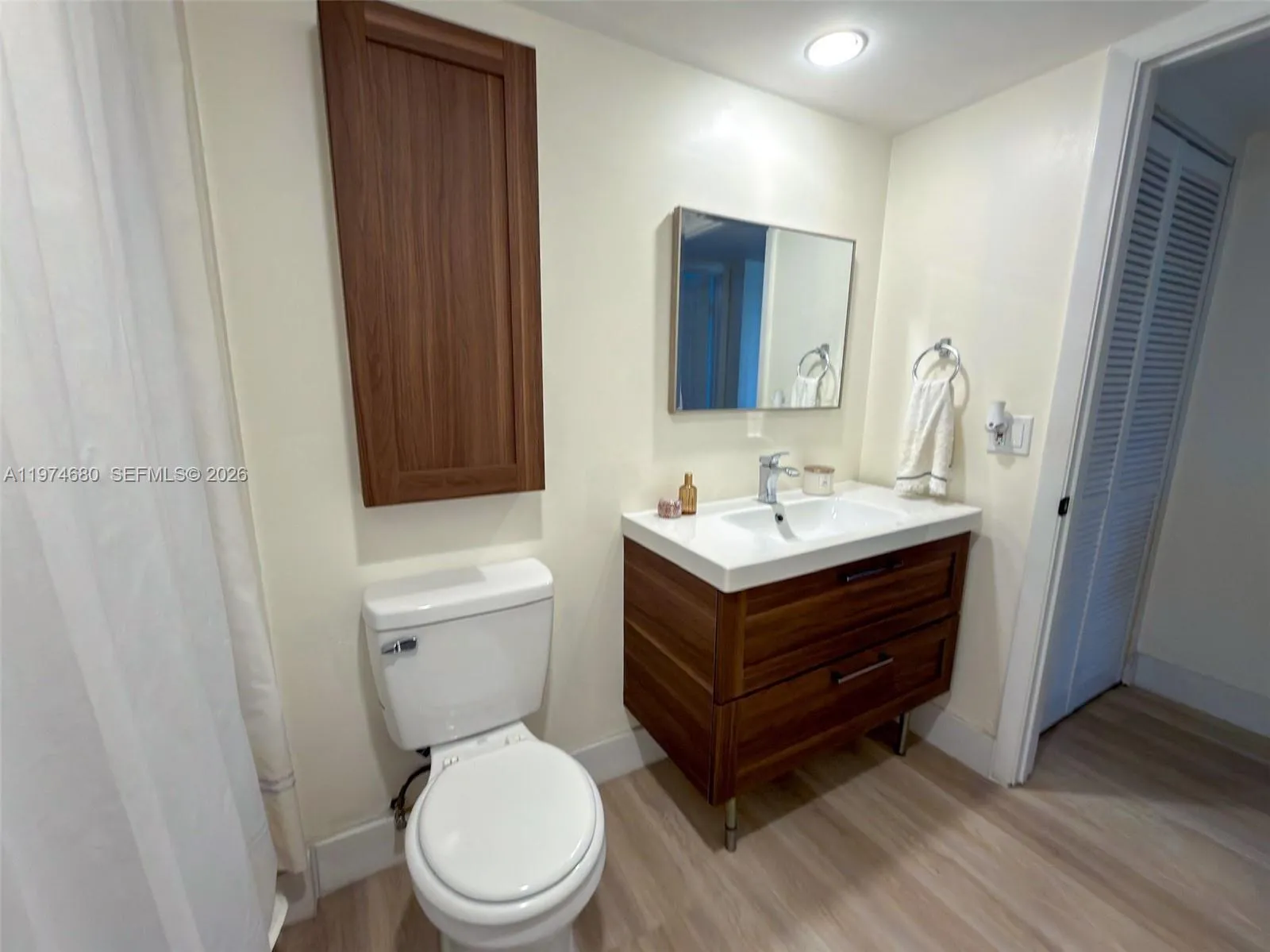 1709 Whitehall Dr 405, Davie, Florida 33324, Davie, Florida 33324, 2 Bedrooms Bedrooms, ,2 BathroomsBathrooms,Residential,For Sale,1709 Whitehall Dr 405, Davie, Florida 33324,A11974680