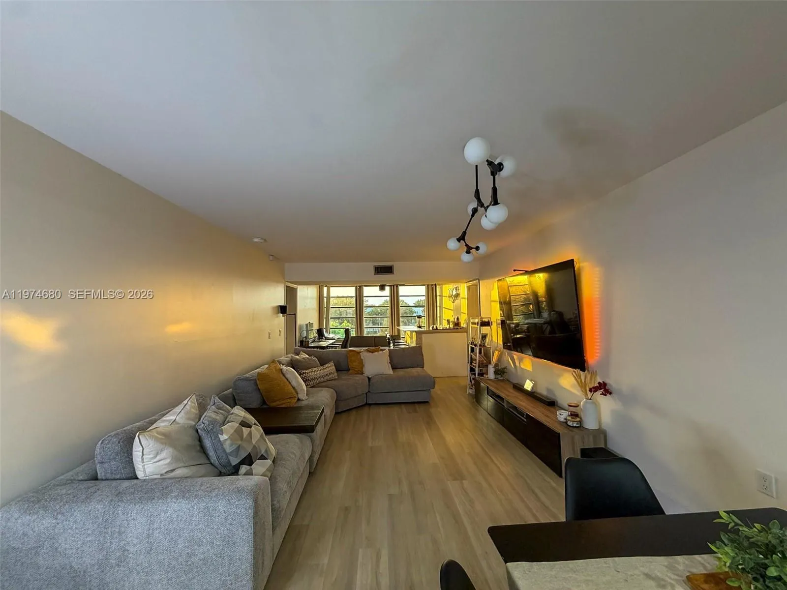 1709 Whitehall Dr 405, Davie, Florida 33324, Davie, Florida 33324, 2 Bedrooms Bedrooms, ,2 BathroomsBathrooms,Residential,For Sale,1709 Whitehall Dr 405, Davie, Florida 33324,A11974680
