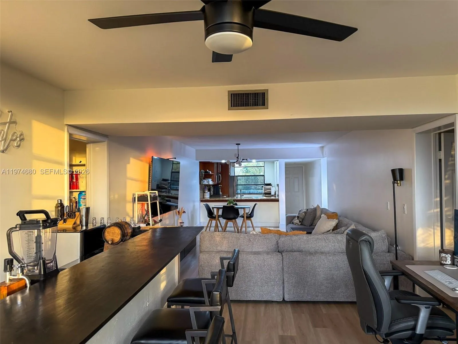1709 Whitehall Dr 405, Davie, Florida 33324, Davie, Florida 33324, 2 Bedrooms Bedrooms, ,2 BathroomsBathrooms,Residential,For Sale,1709 Whitehall Dr 405, Davie, Florida 33324,A11974680
