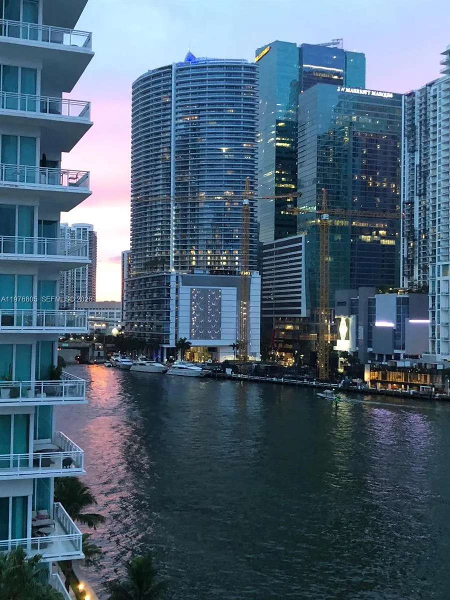 888 Brickell Key Dr 804, Miami, Florida 33131, Miami, Florida 33131, 2 Bedrooms Bedrooms, ,2 BathroomsBathrooms,Residential Lease,For Rent,888 Brickell Key Dr 804, Miami, Florida 33131,A11976805