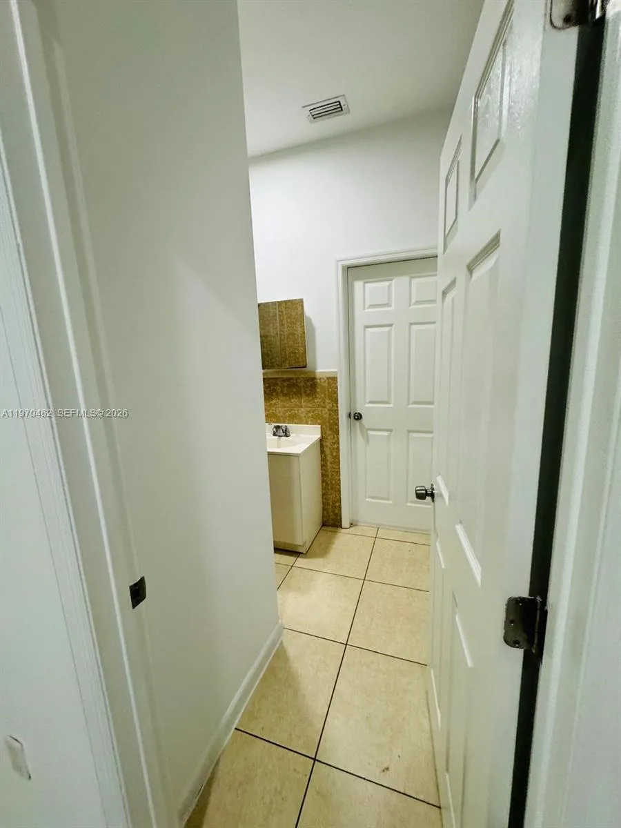 1330 Nw 5th St 5, Miami, Florida 33125, Miami, Florida 33125, ,Commercial Sale,For Sale,1330 Nw 5th St 5, Miami, Florida 33125,A11970462