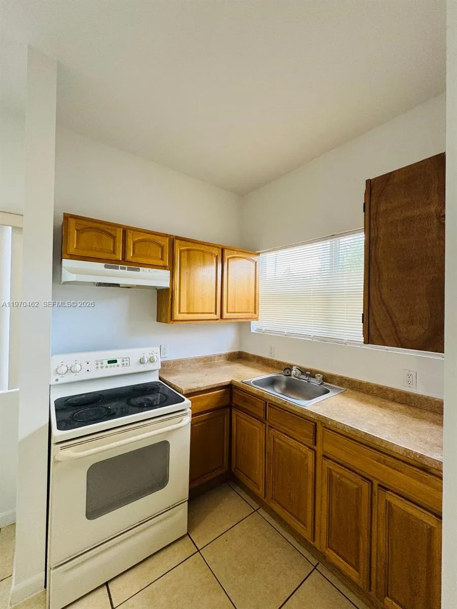 1330 Nw 5th St 5, Miami, Florida 33125, Miami, Florida 33125, ,Commercial Sale,For Sale,1330 Nw 5th St 5, Miami, Florida 33125,A11970462