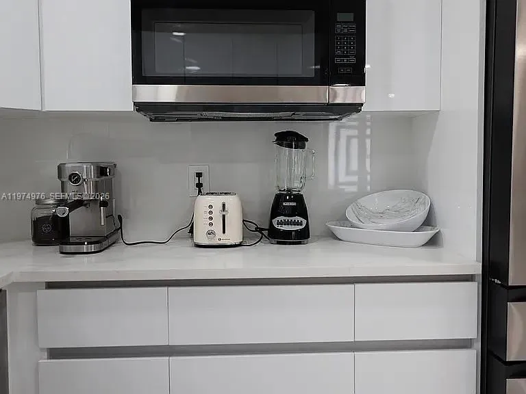 1649 Ne 8th Ave, Fort Lauderdale, Florida 33305, Fort Lauderdale, Florida 33305, 5 Bedrooms Bedrooms, ,3 BathroomsBathrooms,Residential Lease,For Rent,1649 Ne 8th Ave, Fort Lauderdale, Florida 33305,A11974976