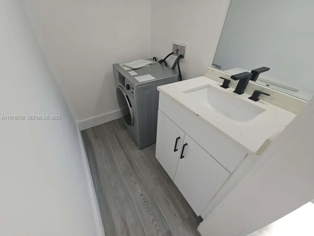 8101 Crespi Blvd 503, Miami Beach, Florida 33141, Miami Beach, Florida 33141, 1 Bedroom Bedrooms, ,1 BathroomBathrooms,Residential Lease,For Rent,8101 Crespi Blvd 503, Miami Beach, Florida 33141,A11976756