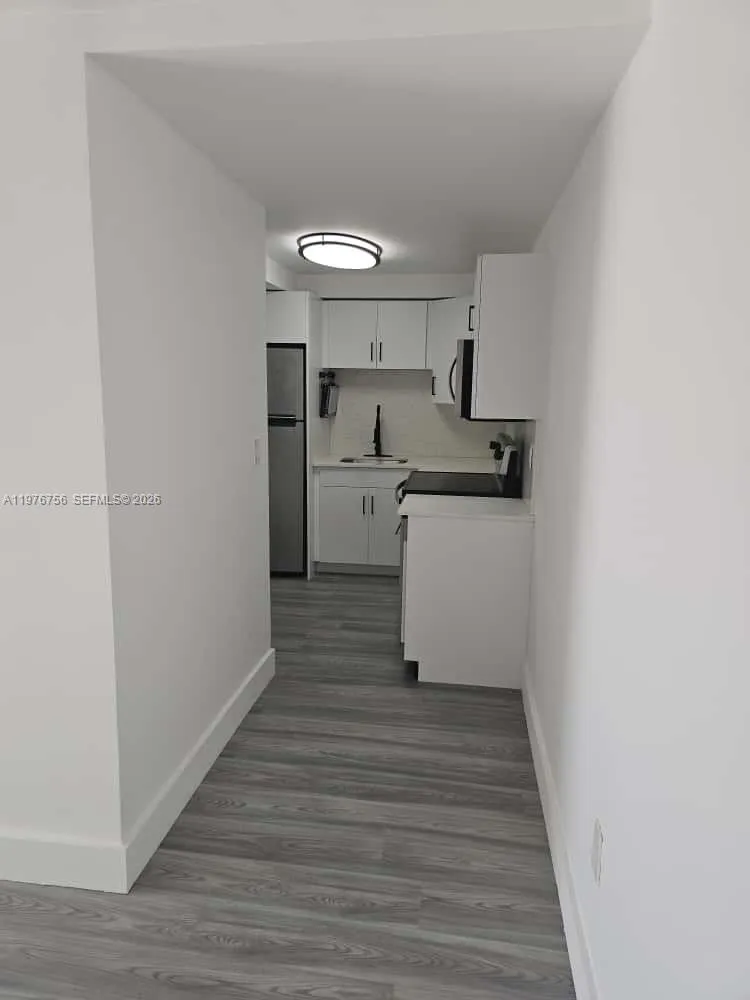 8101 Crespi Blvd 503, Miami Beach, Florida 33141, Miami Beach, Florida 33141, 1 Bedroom Bedrooms, ,1 BathroomBathrooms,Residential Lease,For Rent,8101 Crespi Blvd 503, Miami Beach, Florida 33141,A11976756