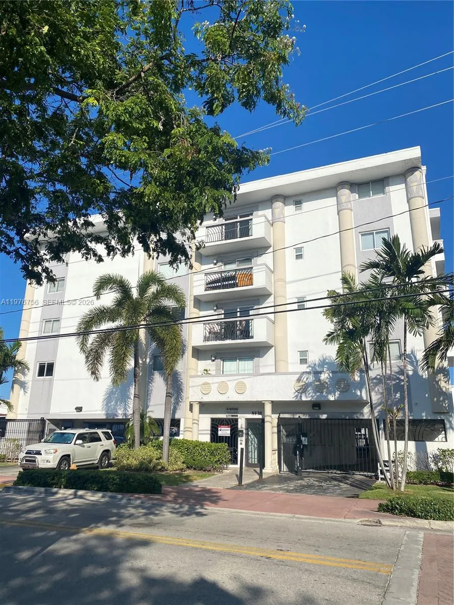 8101 Crespi Blvd 503, Miami Beach, Florida 33141, Miami Beach, Florida 33141, 1 Bedroom Bedrooms, ,1 BathroomBathrooms,Residential Lease,For Rent,8101 Crespi Blvd 503, Miami Beach, Florida 33141,A11976756