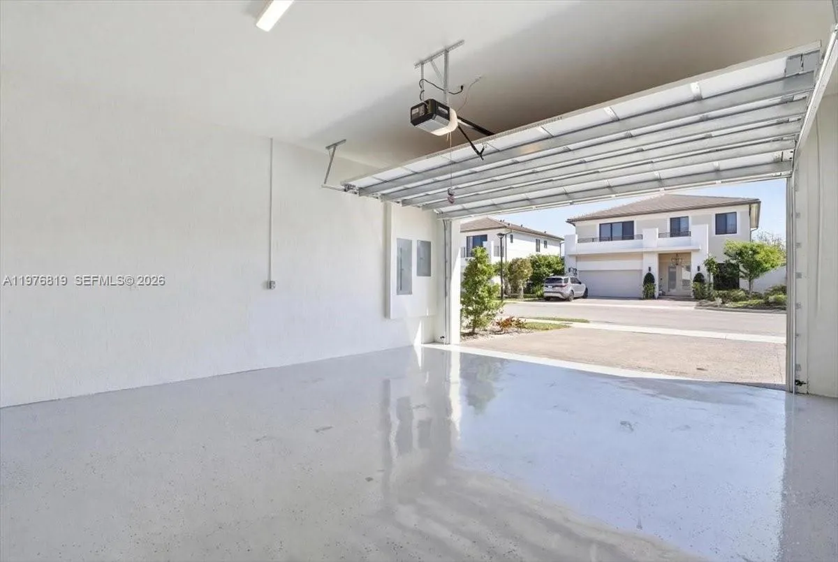 12060 Sw 82nd Pl, Miami, Florida 33156, Miami, Florida 33156, 4 Bedrooms Bedrooms, ,3 BathroomsBathrooms,Residential,For Sale,12060 Sw 82nd Pl, Miami, Florida 33156,A11976819